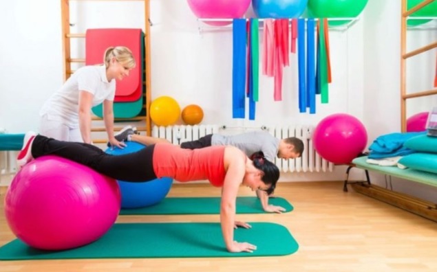 Fizjoterapia – ćwiczenia, masaże, elektroterapia i inne metody leczenia ruchem