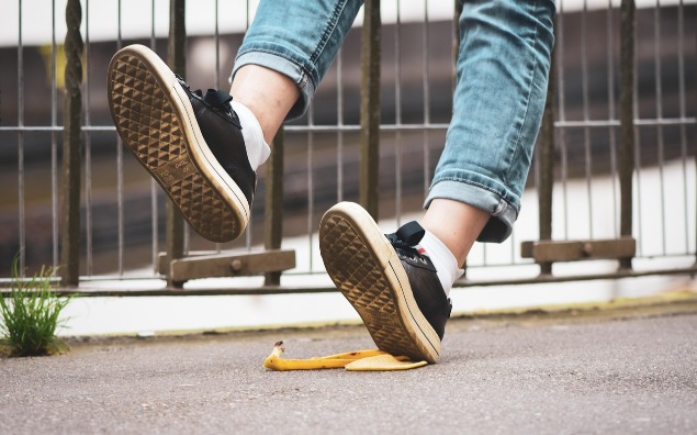 Profilaktyka upadków wśród seniorów – jak unikać urazów ortopedycznych?