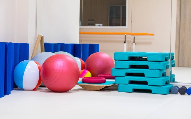 Sprzęt rehabilitacyjny – wsparcie w powrocie do sprawności