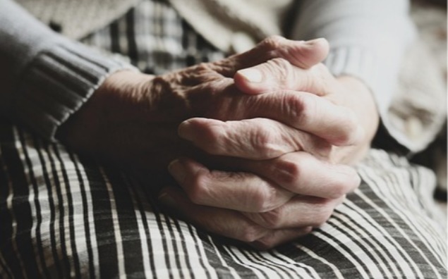 Ageizm – czym jest dyskryminacja ze względu na wiek i jak z nią walczyć?